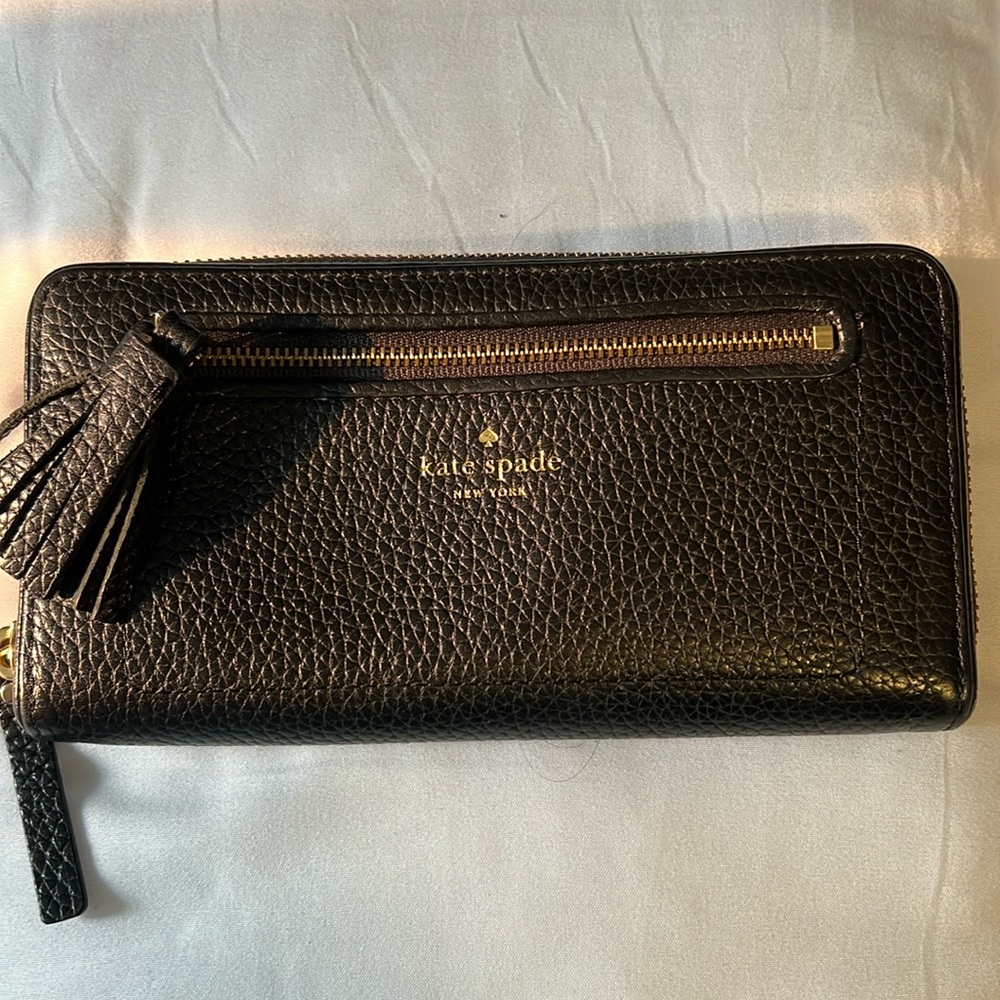 Excellent use condition Kate Spade wallet